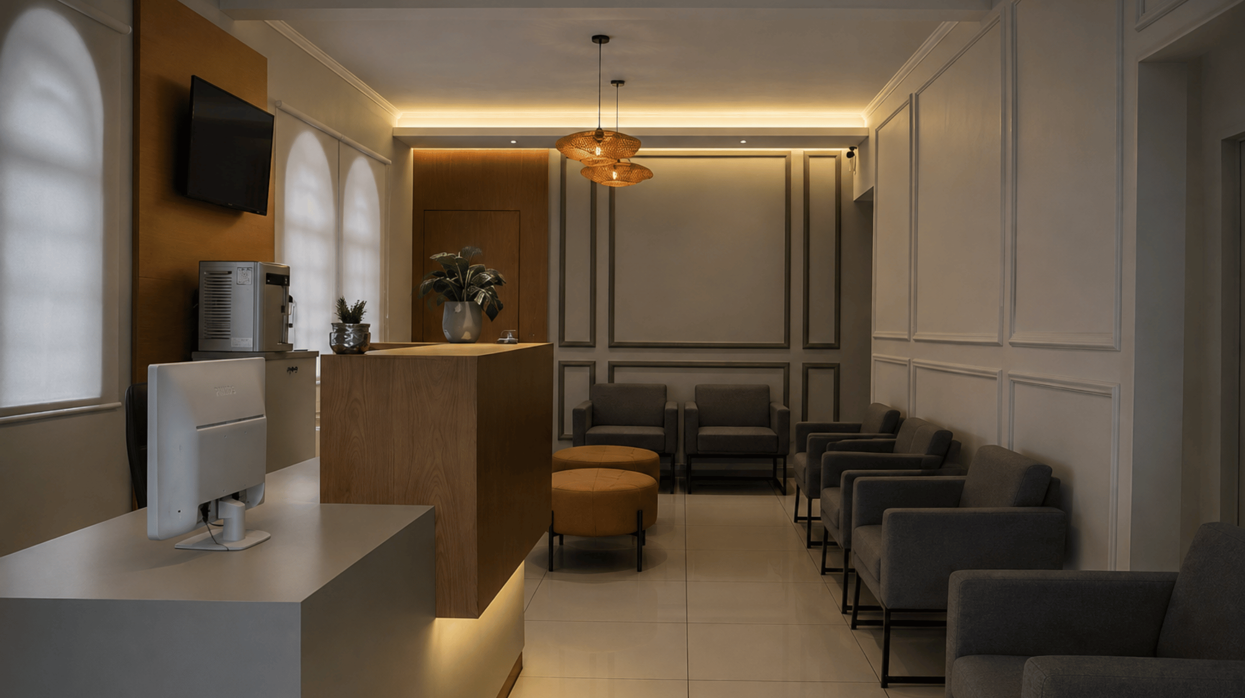 Recepção e sala de espera da Clínica Sorridi em Indaiatuba