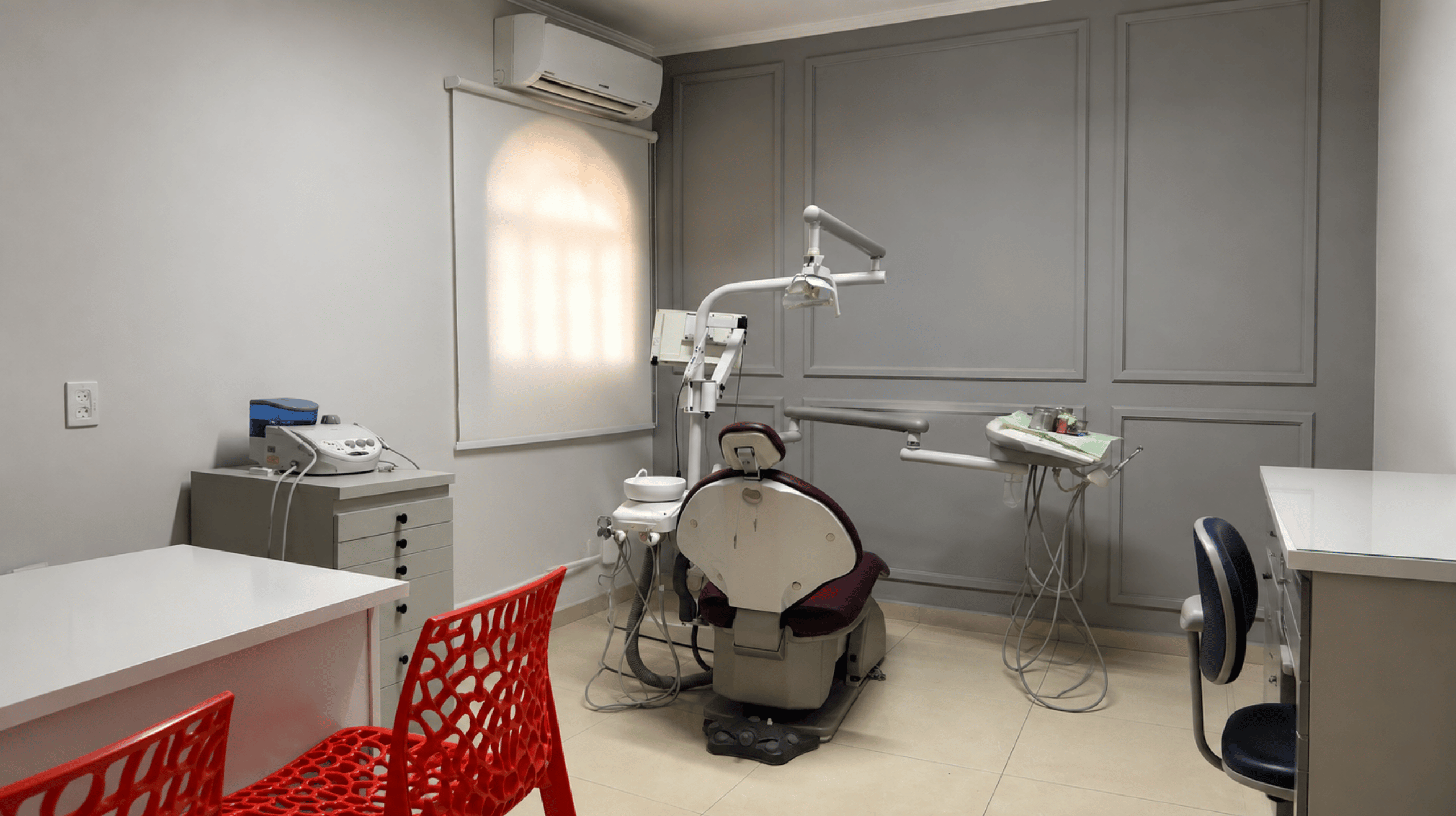 Consultório odontológico e sala de atendimento da Clínica Sorridi em Indaiatuba